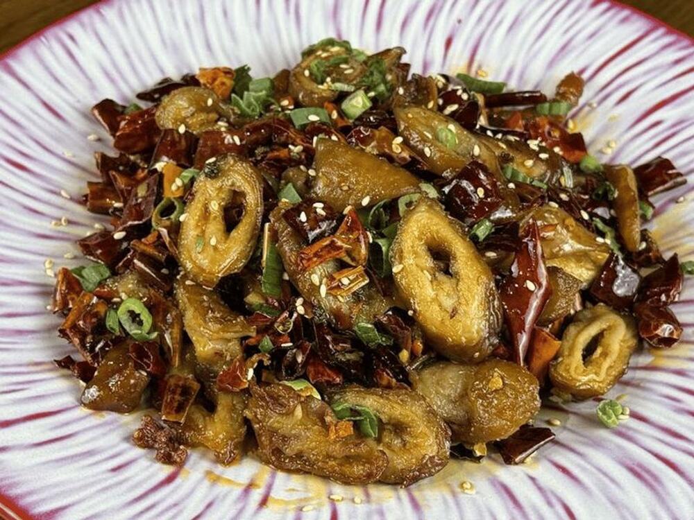 Spicy Deep-Fried Pork Intestines (spicy)